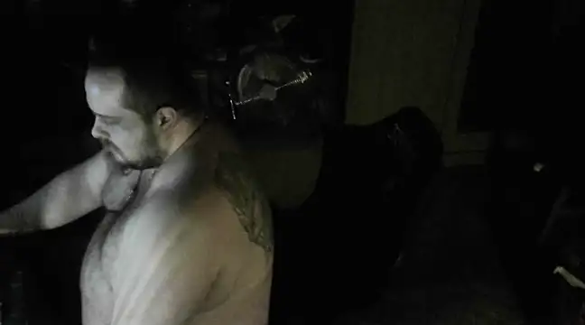 Snapshot of perversalus chatting on 03/17/25, 09:55 perversalus online show from 03/17/25, 09:55