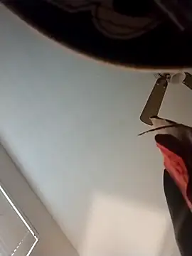 Snapshot of Everlyrose27 chatting on 03/03/26, 09:53 Everlyrose27 online show from 03/03/26, 09:53