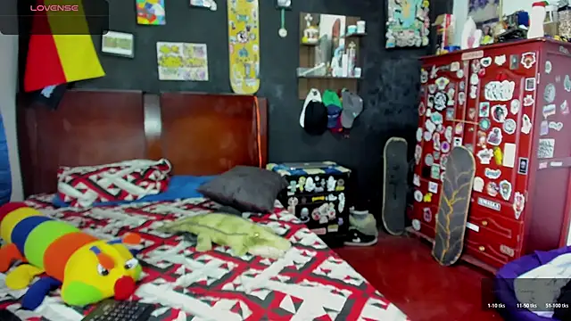 Tom Krakow online show from 11/12/25, 04:29