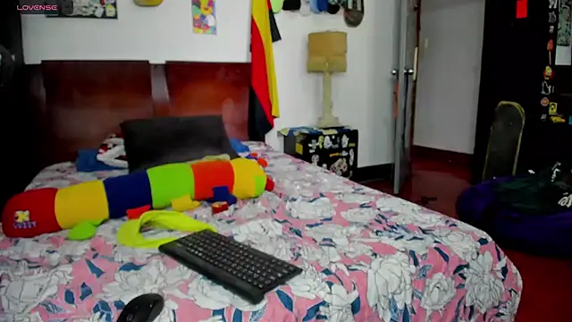 Tom Krakow online show from 12/01/25, 03:28