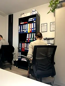 Hii Lolla online show from 11/18/25, 07:13