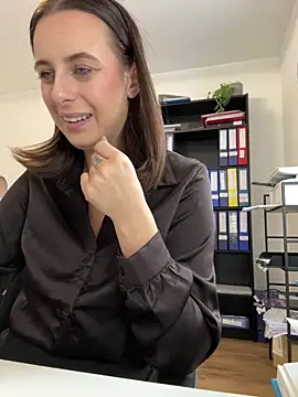 Hii Lolla online show from 02/06/26, 08:51