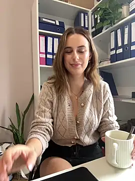 Hii Lolla online show from 03/11/26, 07:47