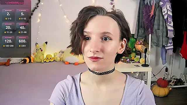 Snapshot of Violet_Veliya chatting on 10/08/25, 03:31 Violet Veliya online show from 10/08/25, 03:31