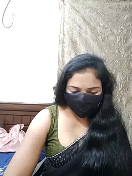 Snapshot of Keerthi-Telugu chatting on 04/07/26, 04:40 Keerthi-Telugu online show from 04/07/26, 04:40