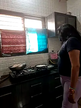 Snapshot of khushikhushi chatting on 02/03/25, 07:18 khushikhushi online show from 02/03/25, 07:18