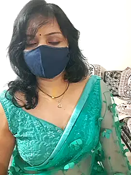 Snapshot of khushikhushi chatting on 02/09/25, 04:50 khushikhushi online show from 02/09/25, 04:50