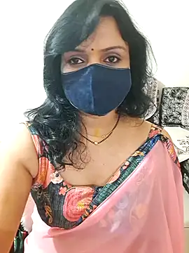 Snapshot of khushikhushi chatting on 02/10/25, 05:19 khushikhushi online show from 02/10/25, 05:19