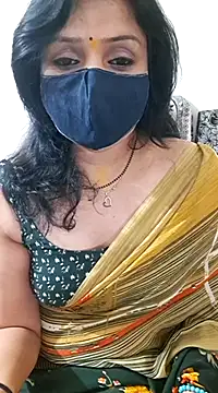 Snapshot of khushikhushi chatting on 02/12/25, 05:26 khushikhushi online show from 02/12/25, 05:26