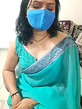 Snapshot of khushikhushi chatting on 10/15/25, 05:13 khushikhushi online show from 10/15/25, 05:13