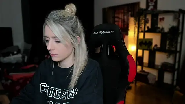 Lisaonthemoon online show from 01/04/25, 07:13