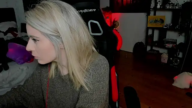 Snapshot of Lisaonthemoon chatting on 02/03/26, 06:13 Lisaonthemoon online show from 02/03/26, 06:13