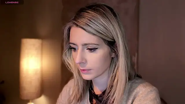 Lisaonthemoon online show from 04/05/26, 09:34