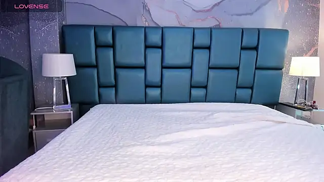 Snapshot of Nahomi_Wild chatting on 01/12/25, 02:03 Nahomi Wild online show from 01/12/25, 02:03