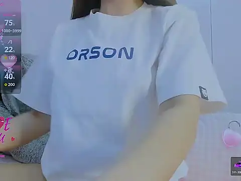 Snapshot of Linh_diudang chatting on 05/15/26, 02:18 Linh diudang online show from 05/15/26, 02:18