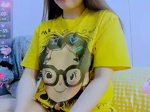 Snapshot of Linh_diudang chatting on 05/23/26, 02:17 Linh diudang online show from 05/23/26, 02:17