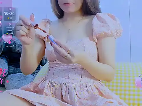 Snapshot of Linh_diudang chatting on 06/05/26, 02:07 Linh diudang online show from 06/05/26, 02:07