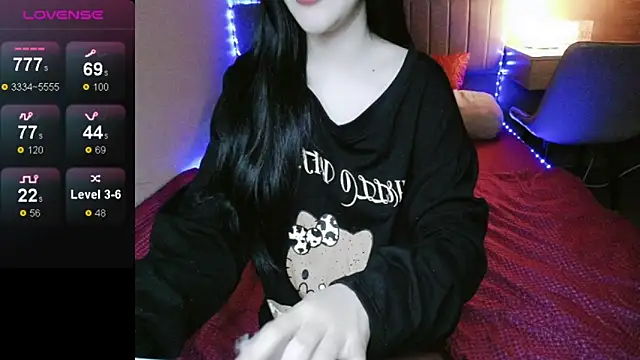  Viviann  online show from 11/21/25, 02:21