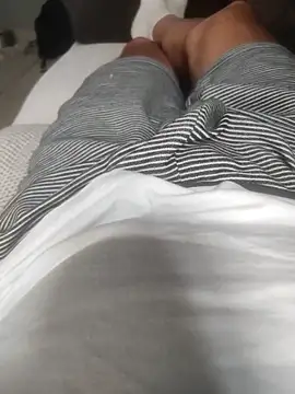 dredre1069 online show from 12/19/25, 01:51