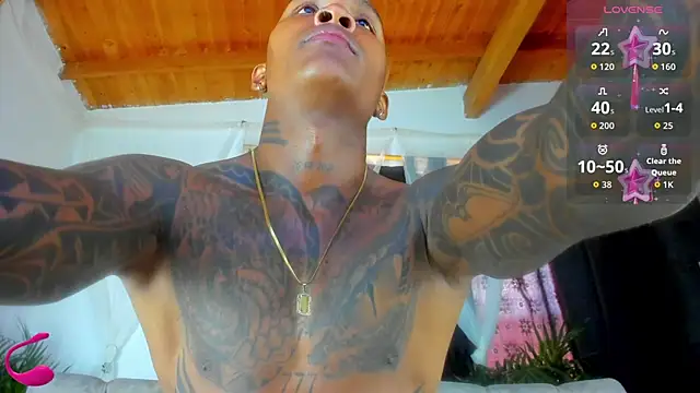 esteveen ortegas  online show from 10/28/25, 02:53