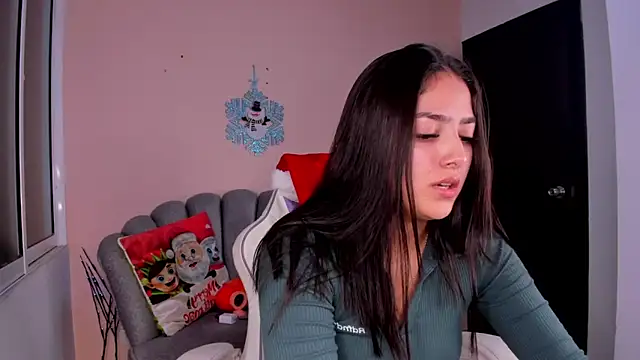 Snapshot of lili_turner chatting on 12/28/24, 12:15 lili turner online show from 12/28/24, 12:15