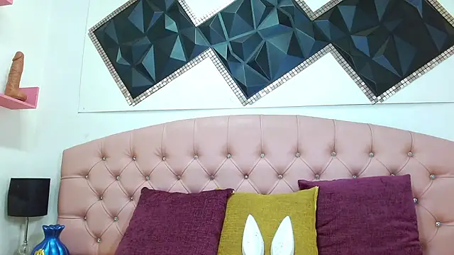 andrea safeira doll online show from 02/03/26, 10:15