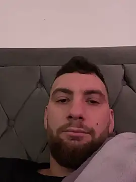 balamuc97 online show from 12/05/25, 11:41