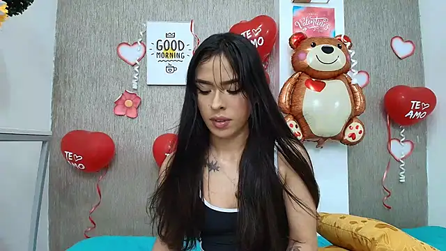 Cloeandtyfanny online show from 02/16/25, 02:42