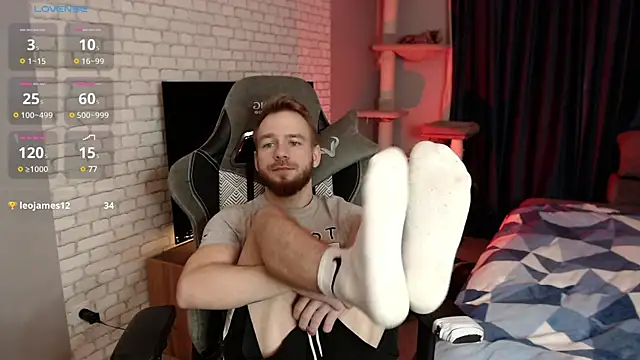 LeoPaulini online show from 12/25/24, 11:43