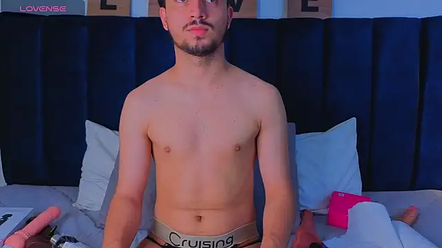 Issac james  online show from 03/29/26, 03:39