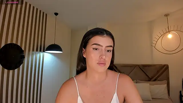 Snapshot of PaulinaSantos_ chatting on 04/28/26, 06:24 PaulinaSantos online show from 04/28/26, 06:24