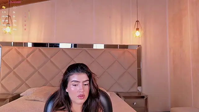 Snapshot of PaulinaSantos_ chatting on 05/17/26, 05:53 PaulinaSantos online show from 05/17/26, 05:53
