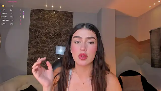 Snapshot of PaulinaSantos_ chatting on 05/28/26, 08:06 PaulinaSantos online show from 05/28/26, 08:06