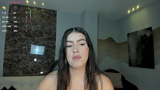 Snapshot of PaulinaSantos_ chatting on 05/31/26, 06:04 PaulinaSantos online show from 05/31/26, 06:04