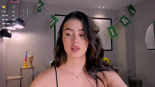 PaulinaSantos  online show from 06/14/26, 05:26