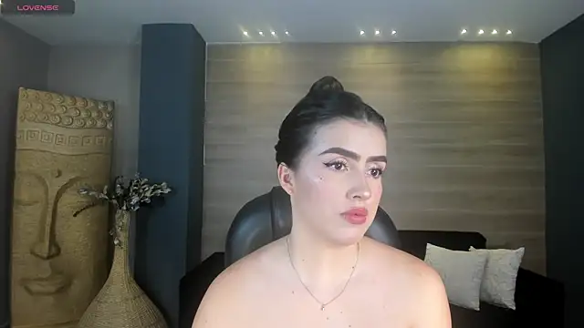 PaulinaSantos  online show from 06/25/26, 06:56