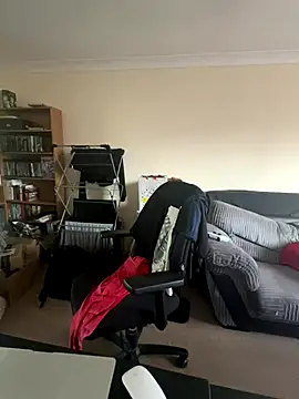 LondonTeffy online show from 10/30/25, 11:00