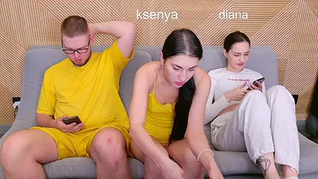 Ksenny online show from 06/14/26, 06:48