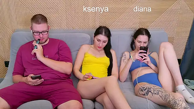 Ksenny online show from 06/18/26, 09:14