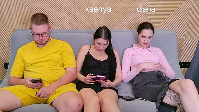 Ksenny online show from 06/19/26, 04:33
