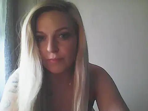 Snapshot of ThatSlutNamed-Heather chatting on 02/23/25, 04:02 ThatSlutNamed-Heather online show from 02/23/25, 04:02
