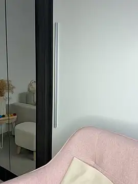 Snapshot of victoirenextdoor chatting on 02/28/25, 05:15 victoirenextdoor online show from 02/28/25, 05:15