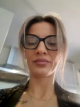 SweetMonicaUK online show from 01/29/25, 09:44