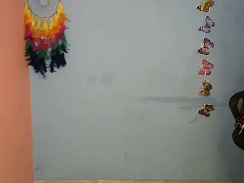 Snapshot of Black_cat_cutie chatting on 02/06/25, 05:46 Black cat cutie online show from 02/06/25, 05:46