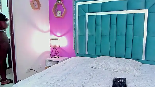 LORENSCOLLINS online show from 12/17/25, 08:48