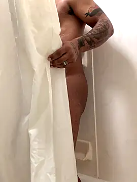 Snapshot of curvedicbandit6_2 chatting on 12/06/24, 11:54 curvedicbandit6 2 online show from 12/06/24, 11:54