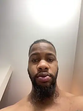 Snapshot of curvedicbandit6_2 chatting on 03/14/25, 03:25 curvedicbandit6 2 online show from 03/14/25, 03:25