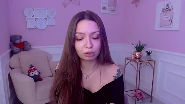 LucySkilar online show from 01/27/25, 11:00