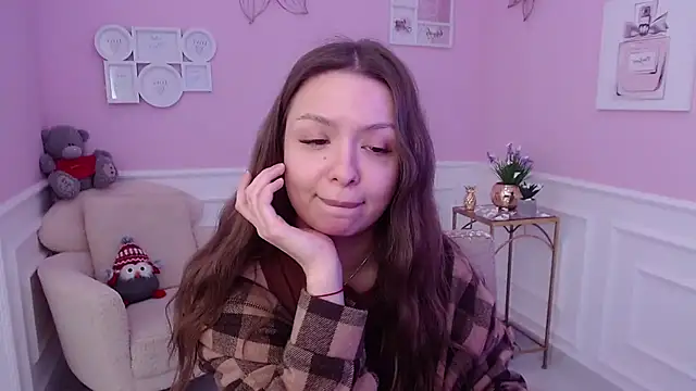 LucySkilar online show from 03/16/25, 10:22