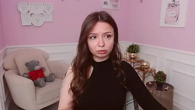LucySkilar online show from 05/31/26, 03:58